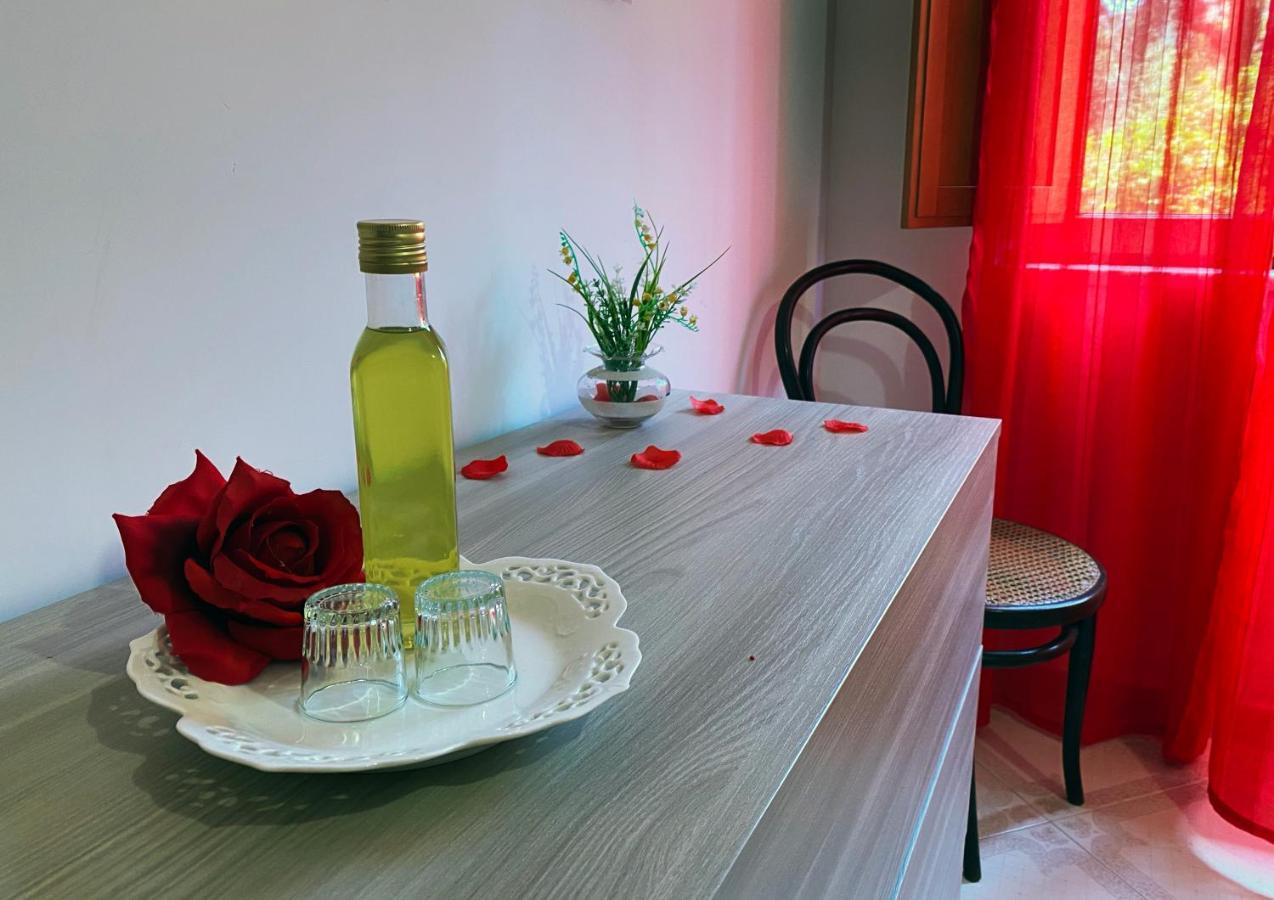 Achille Apartment *